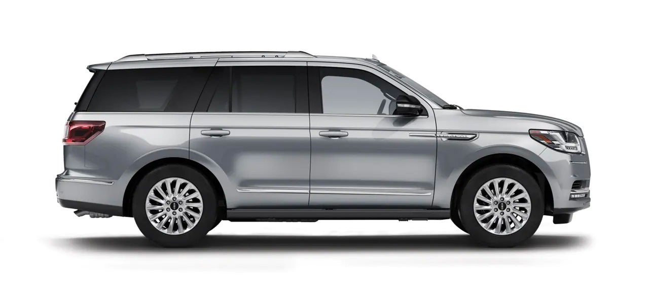 a 2022 Lincoln® Navigator is shown