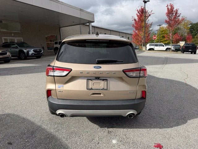 2020 Ford Escape SE