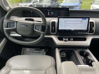 2025 Ford Expedition Active