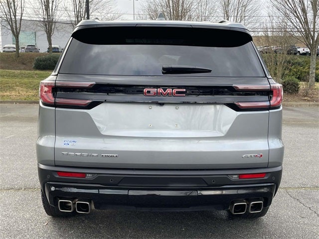 2024 GMC Acadia AT4