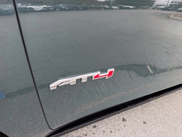 2025 GMC Yukon XL AT4