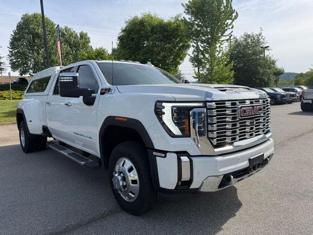 2025 GMC Sierra 3500HD Denali