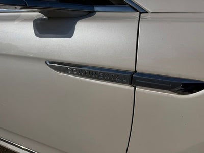 2017 Lincoln Continental Select