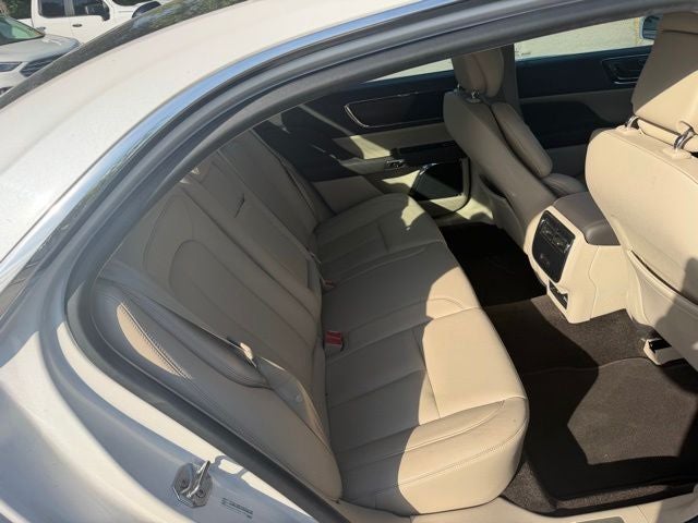 2017 Lincoln Continental Select