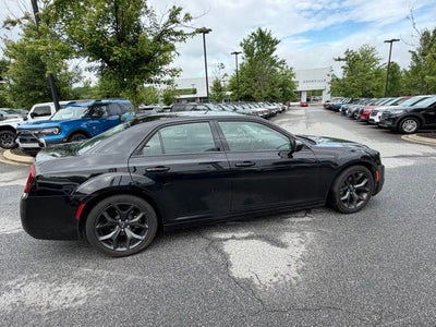 2021 Chrysler 300 Touring