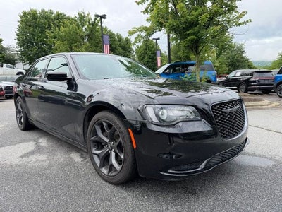 2021 Chrysler 300 Touring
