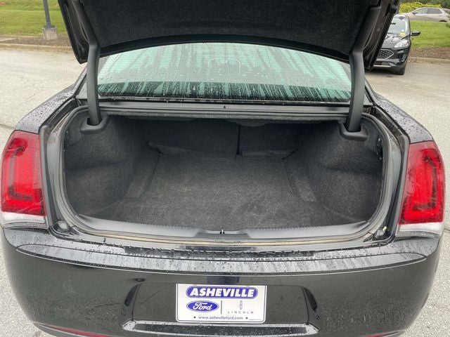 2021 Chrysler 300 Touring