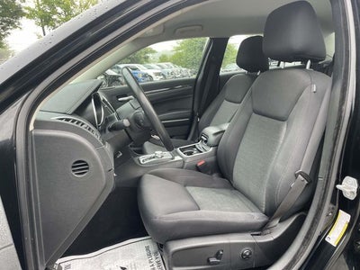 2021 Chrysler 300 Touring