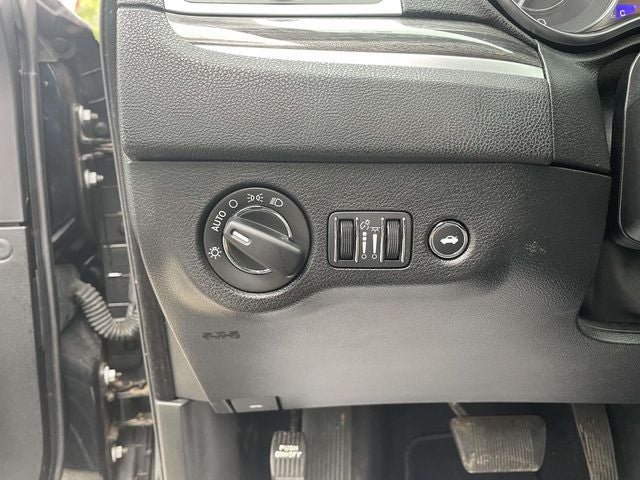 2021 Chrysler 300 Touring