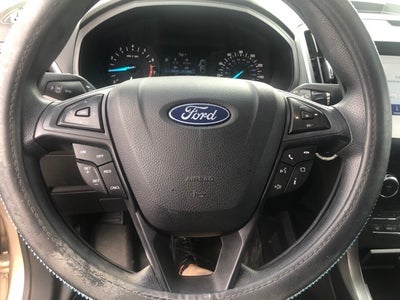 2020 Ford Edge SE