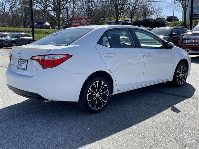 2015 Toyota Corolla S Plus