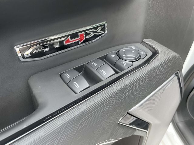2025 GMC Sierra 1500 AT4X