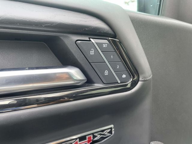 2025 GMC Sierra 1500 AT4X