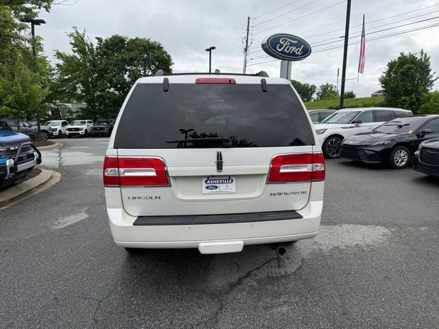 2014 Lincoln Navigator Base