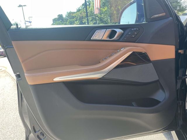 2021 BMW X7 M50i