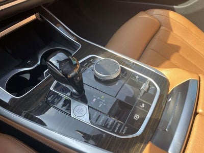 2021 BMW X7 M50i