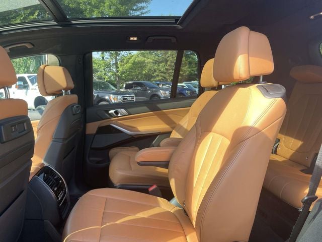2021 BMW X7 M50i
