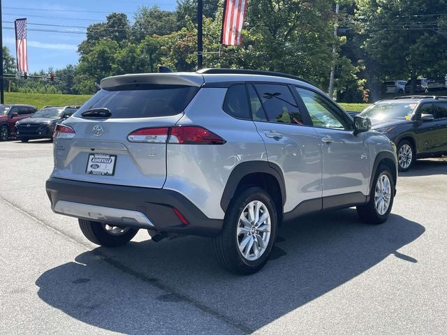 2025 Toyota Corolla Cross LE