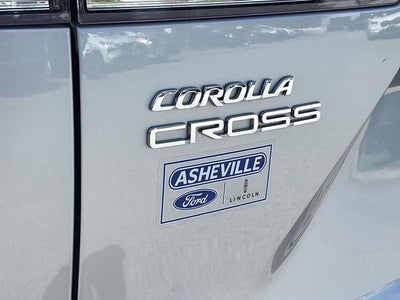 2025 Toyota Corolla Cross LE
