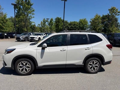 2024 Subaru Forester Premium