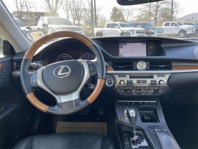 2015 Lexus ES 300h