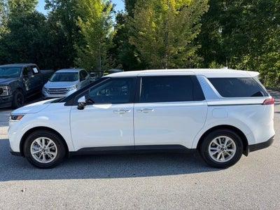 2023 Kia Carnival LX Seat Package