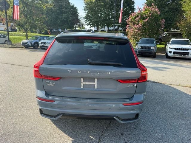 2023 Volvo XC60 B6 Ultimate Dark Theme