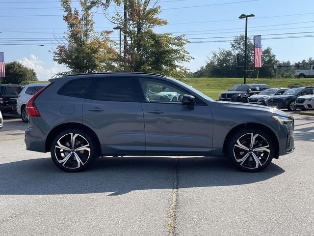 2023 Volvo XC60 B6 Ultimate Dark Theme