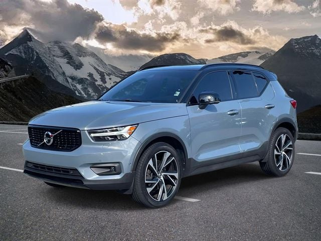 2021 Volvo XC40 R-Design