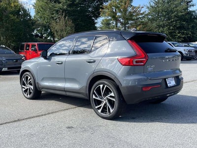 2021 Volvo XC40 R-Design