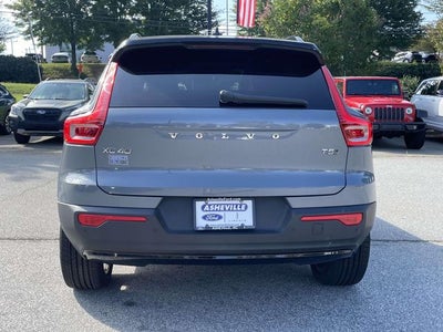 2021 Volvo XC40 R-Design
