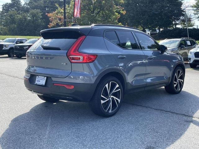 2021 Volvo XC40 R-Design