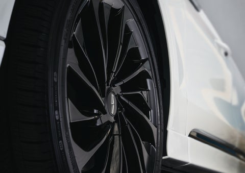The wheel of the available Jet Appearance package is shown | Asheville Lincoln in Asheville NC
