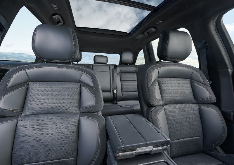 The spacious second row and available panoramic Vista Roof® is shown. | Asheville Lincoln in Asheville NC