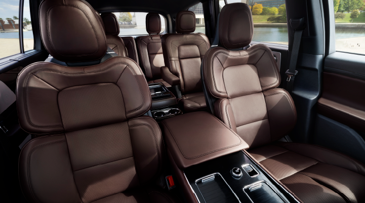 The cabin of the 2025 Lincoln Aviator® SUV is shown with black and brown accents. | Asheville Lincoln in Asheville NC