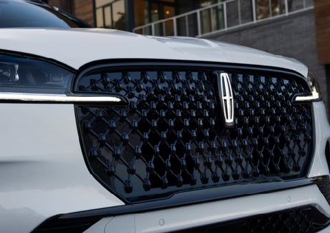 The front grille of a 2026 Lincoln Aviator® SUV is shown. | Asheville Lincoln in Asheville NC