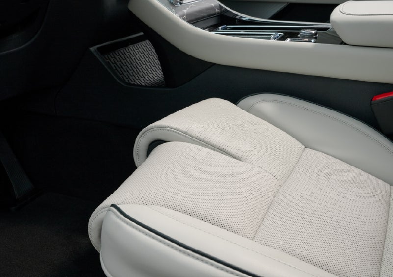 The front passenger Perfect Position seat is shown with the thigh extender adjusted.| Asheville Lincoln in Asheville NC
